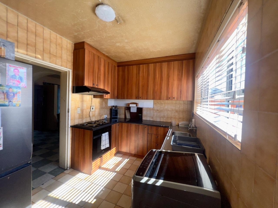 4 Bedroom Property for Sale in Grassy Park Western Cape